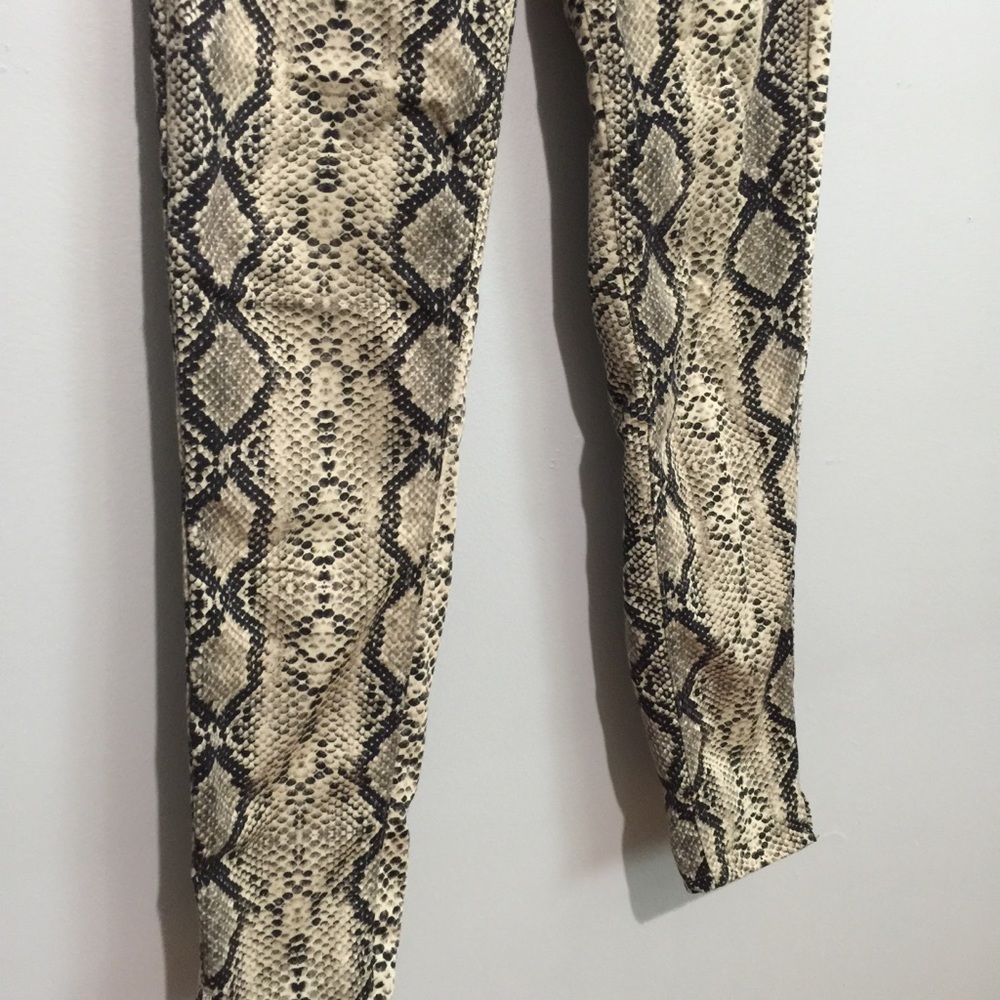 ZARA Snake Skin Skinny Pants size 6 - Picture 3 of 11